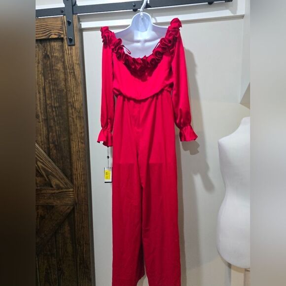 Adrianna Papell Off The Shoulder Ruffle Satin Jumpsuit NWT Size 4 Red - Picture 3 of 4